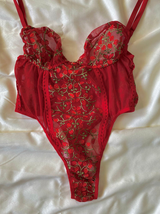 KIRMIZI ÇİÇEKLİ YANDAN BAĞLAMALI BODYSUIT ❤️‍🔥