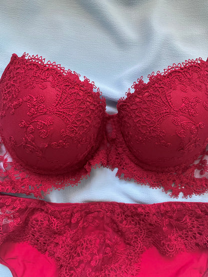 Kırmızı Dantel Takım